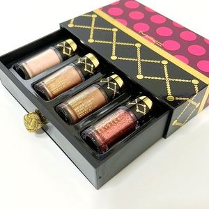 Mac Nutcracker loose pigments